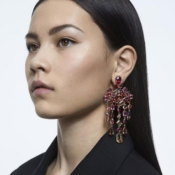 Swarovski Gema Chandelier Earrings - Picture 6 of 8